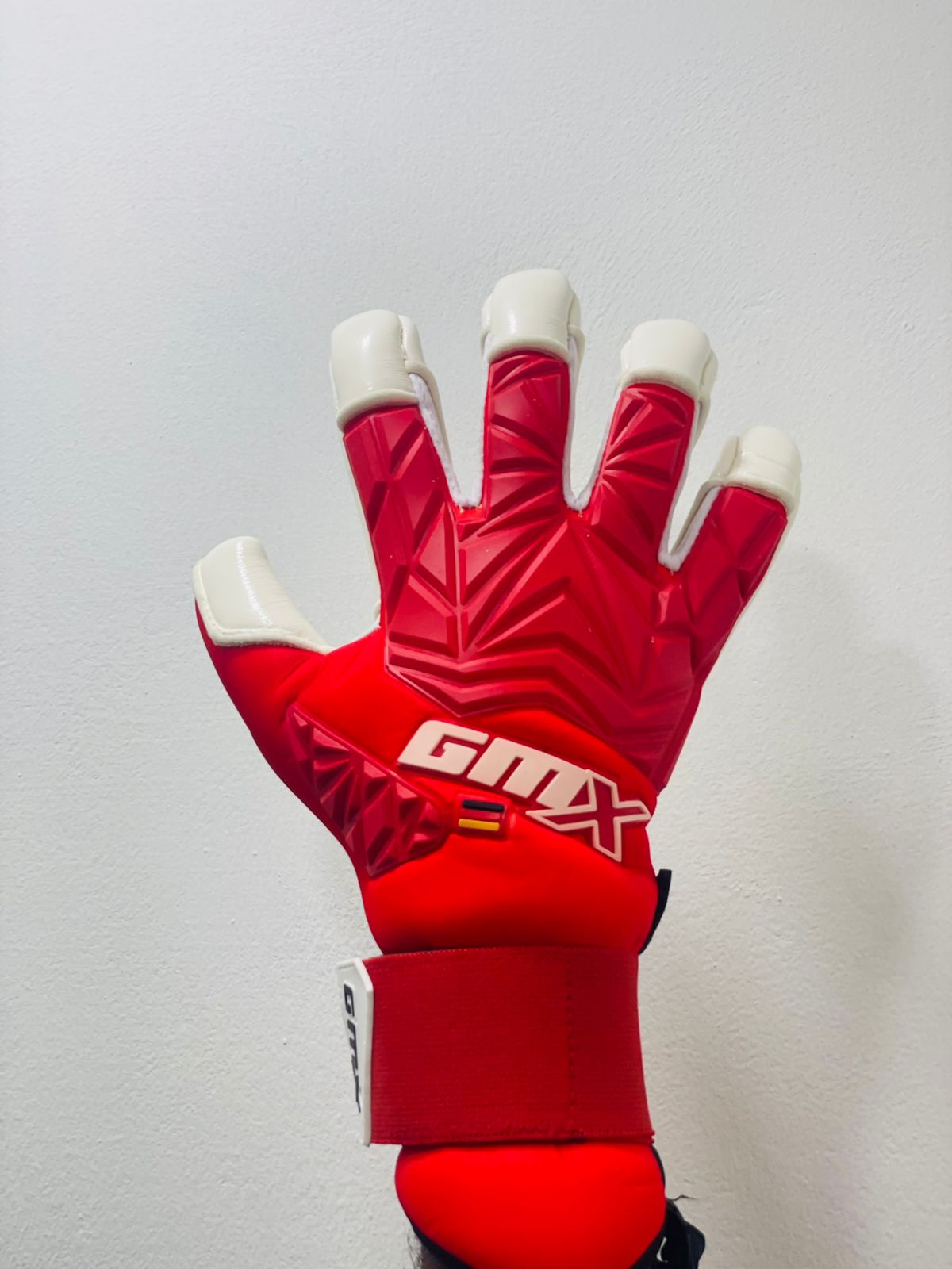 GMX Red Hybrid Edition